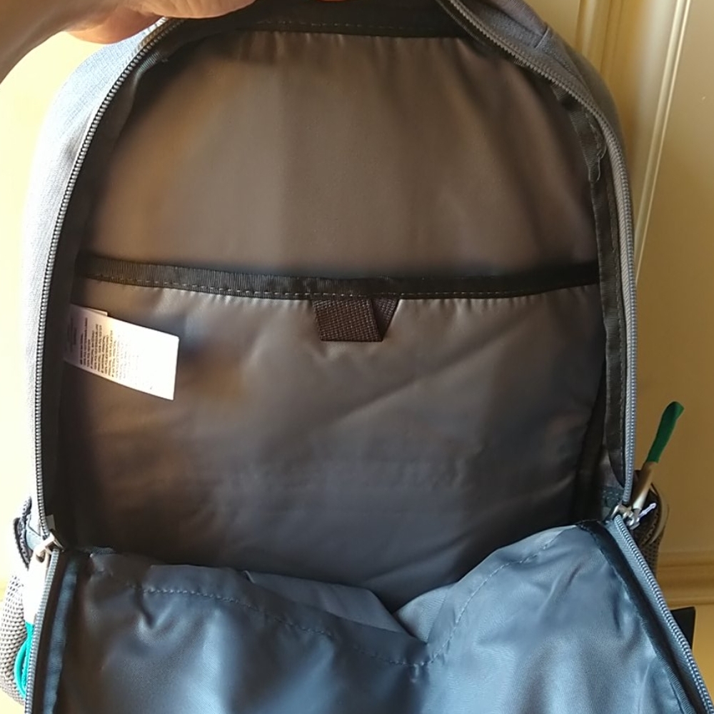 NEW ! The North Face backpack jester - Picture 5 of 7